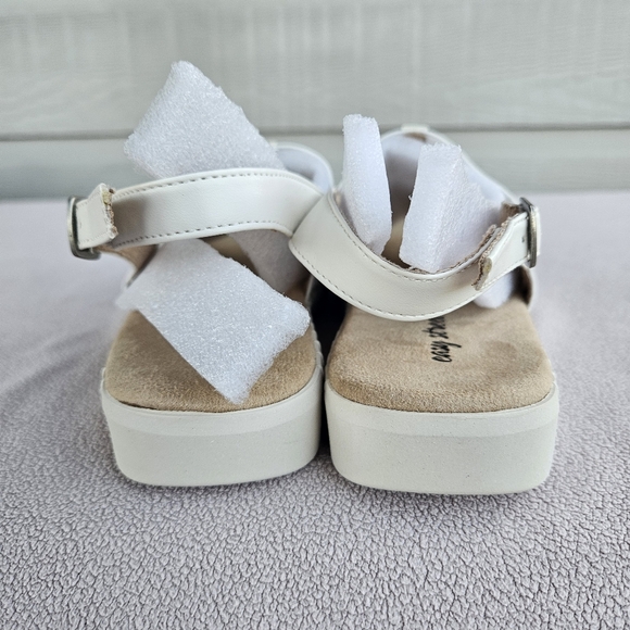 Easy Street Magge Sandals Women SZ 8 White Comfort Slingback Buckle Boho - Picture 7 of 11